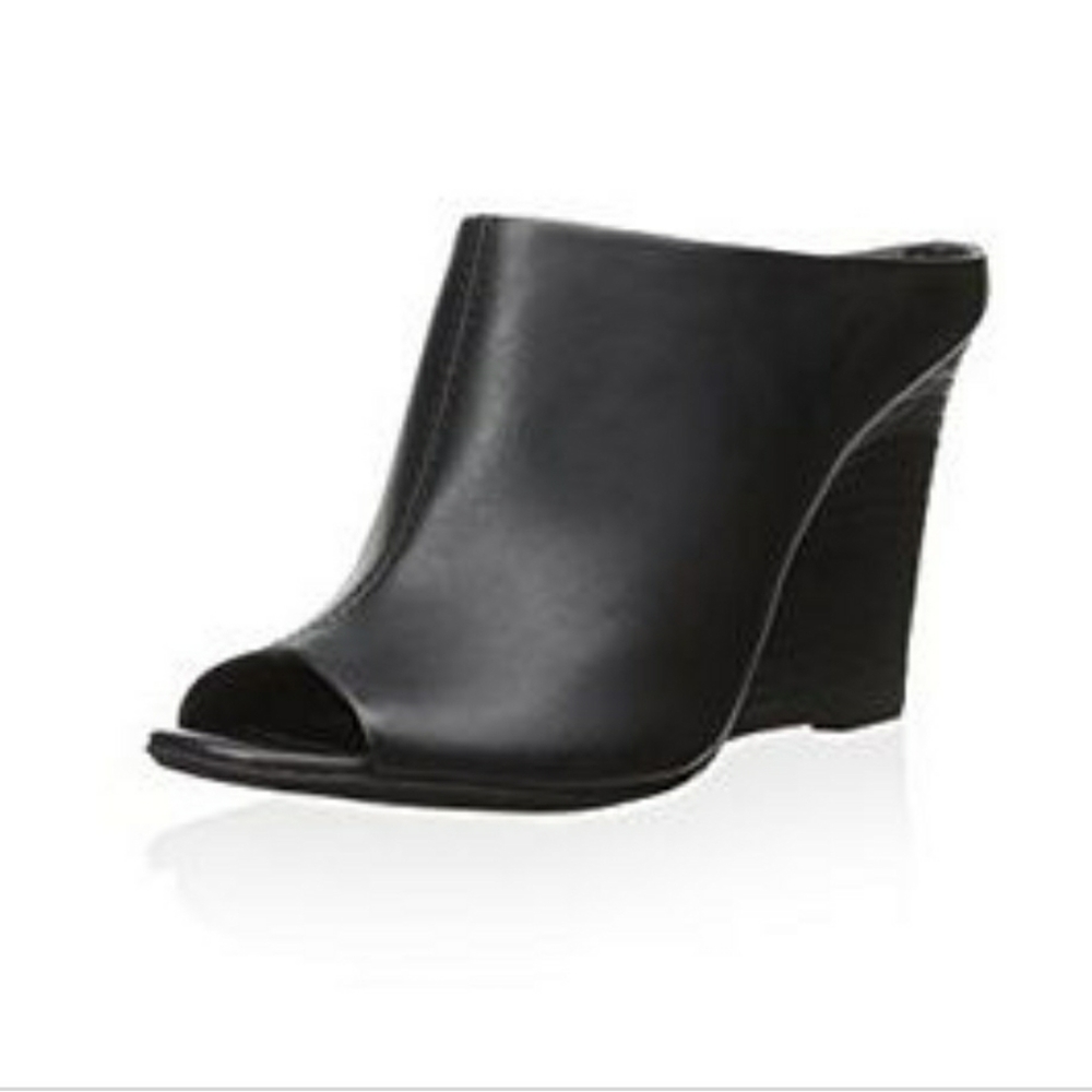 Calvin Klein Jean's Wedges/Mules